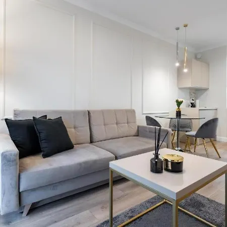 Urban Chic - Mennica Luxury For 10 Guests In