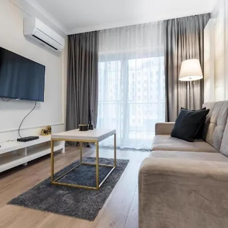 Urban Chic - Mennica Luxury For 10 Guests In Apartamento Varsovia