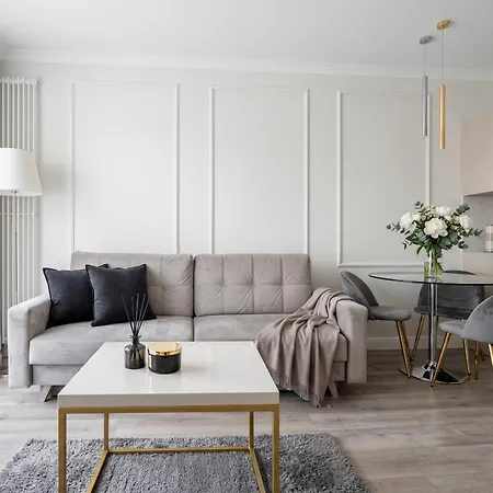 Urban Chic - Mennica Luxury For 10 Guests In Apartamento Varsovia