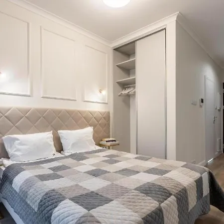 Urban Chic - Mennica Luxury For 10 Guests In