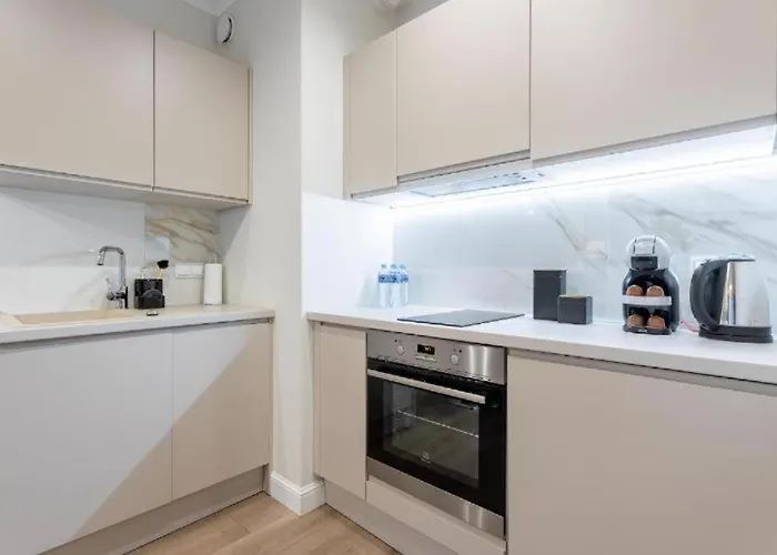 Urban Chic - Mennica Luxury For 10 Guests In